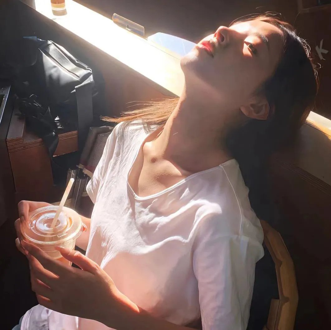 流行星学院:KATSEYE